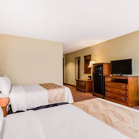 Quality Inn & Suites Carthage Εξωτερικό φωτογραφία