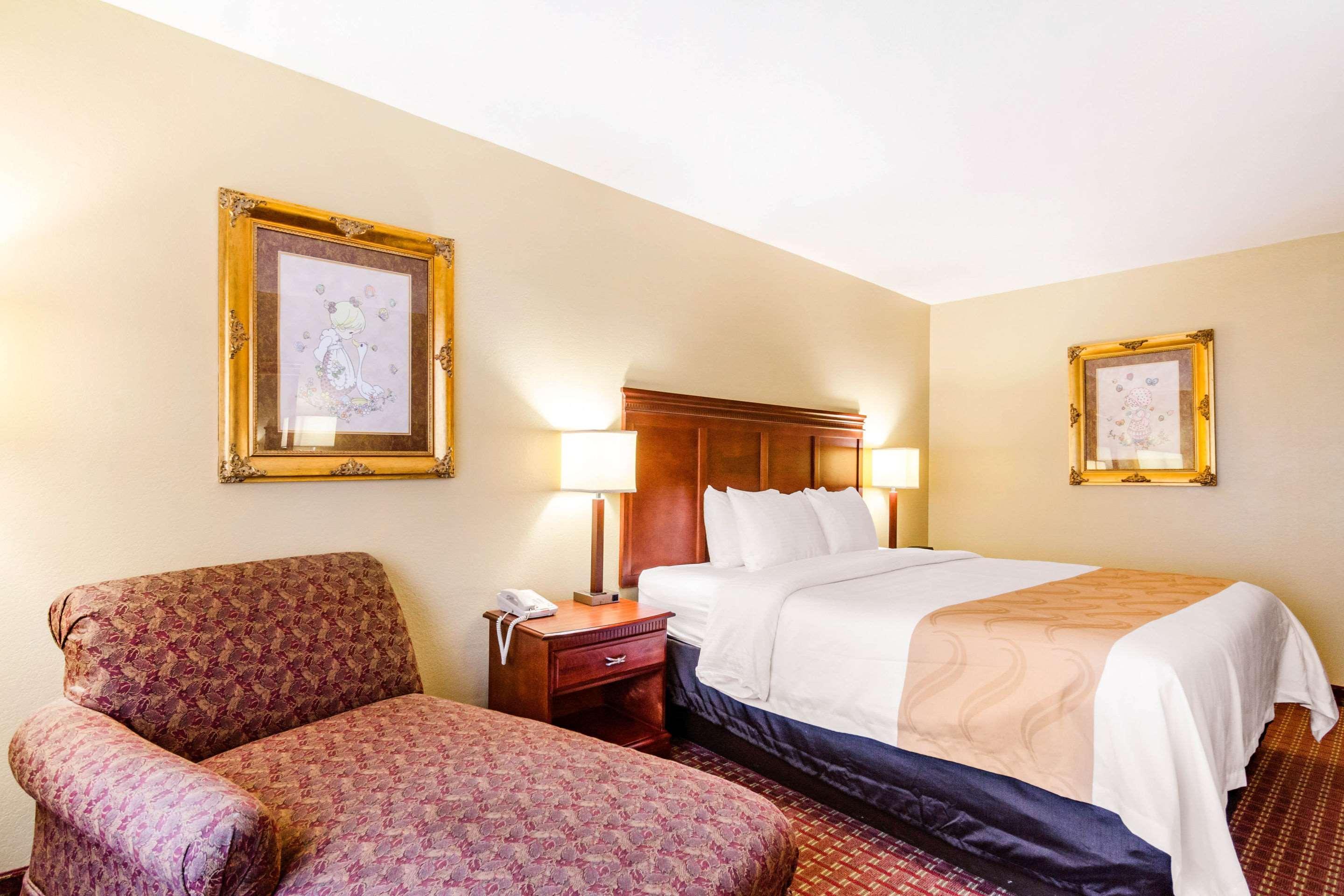 Quality Inn & Suites Carthage Εξωτερικό φωτογραφία