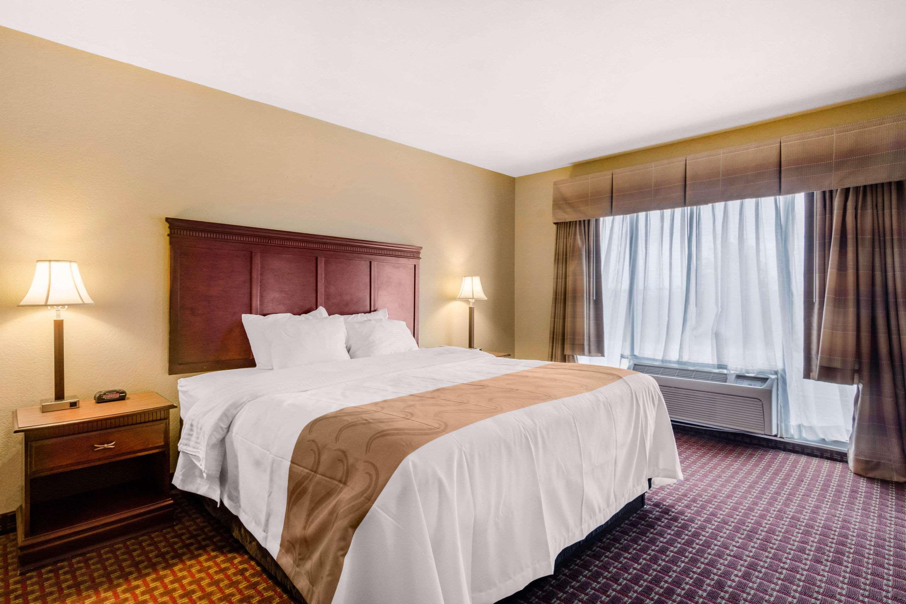 Quality Inn & Suites Carthage Εξωτερικό φωτογραφία