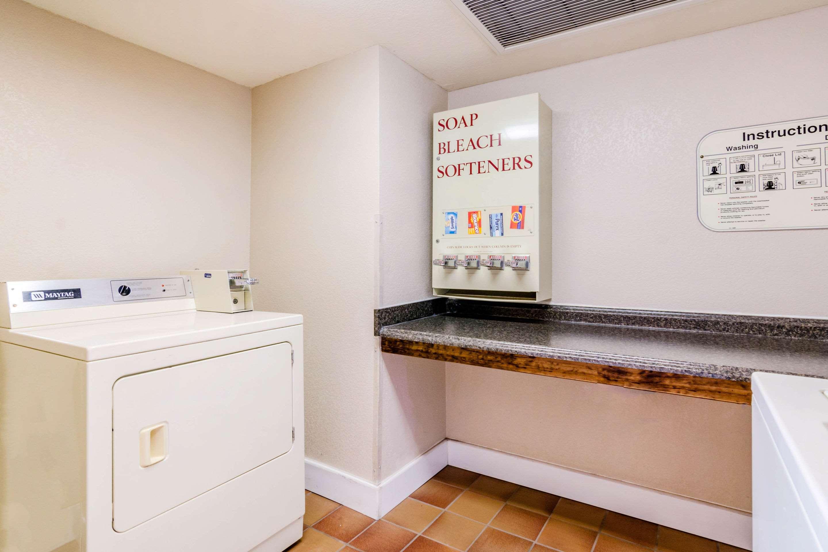 Quality Inn & Suites Carthage Εξωτερικό φωτογραφία