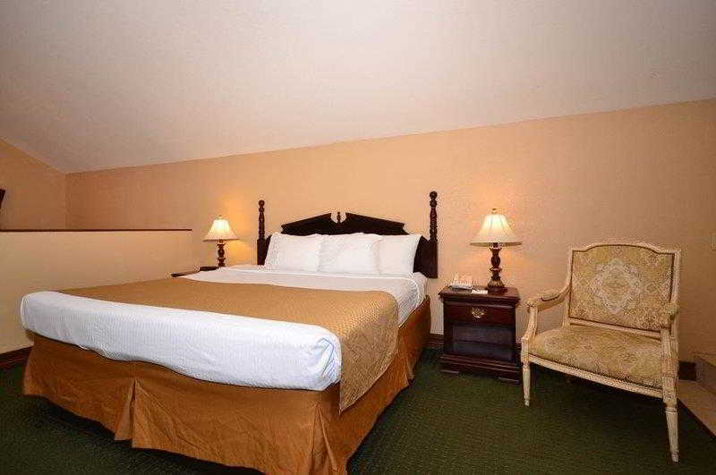 Quality Inn & Suites Carthage Εξωτερικό φωτογραφία