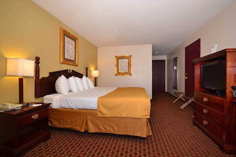 Quality Inn & Suites Carthage Εξωτερικό φωτογραφία