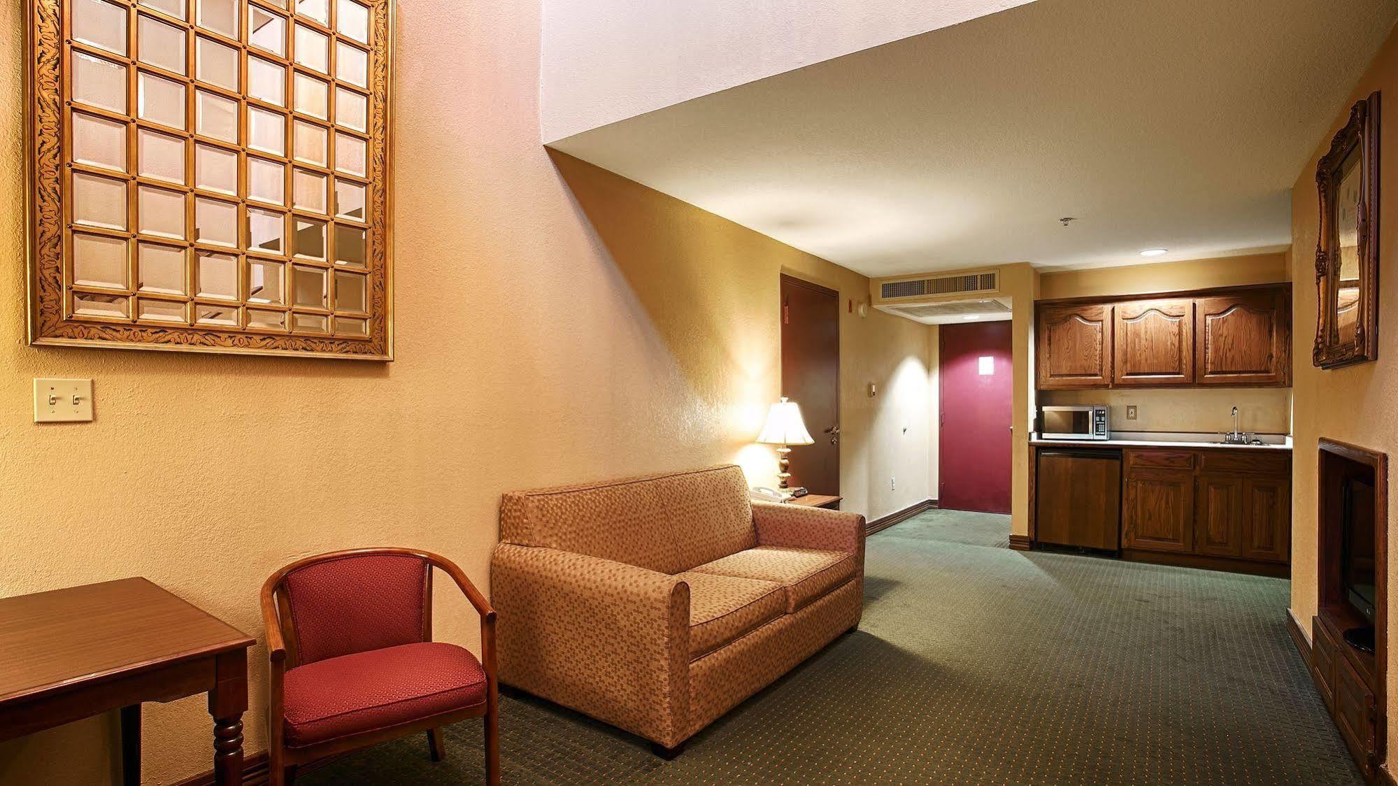 Quality Inn & Suites Carthage Εξωτερικό φωτογραφία